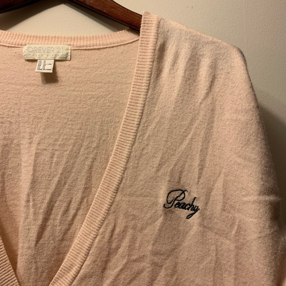 Peachy cardigan 🍑